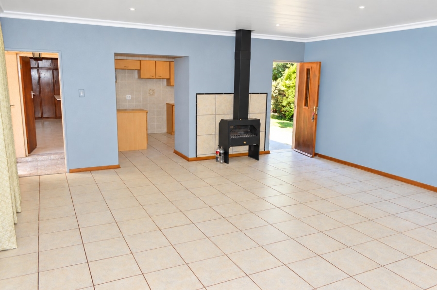 5 Bedroom Property for Sale in Doringkruin North West